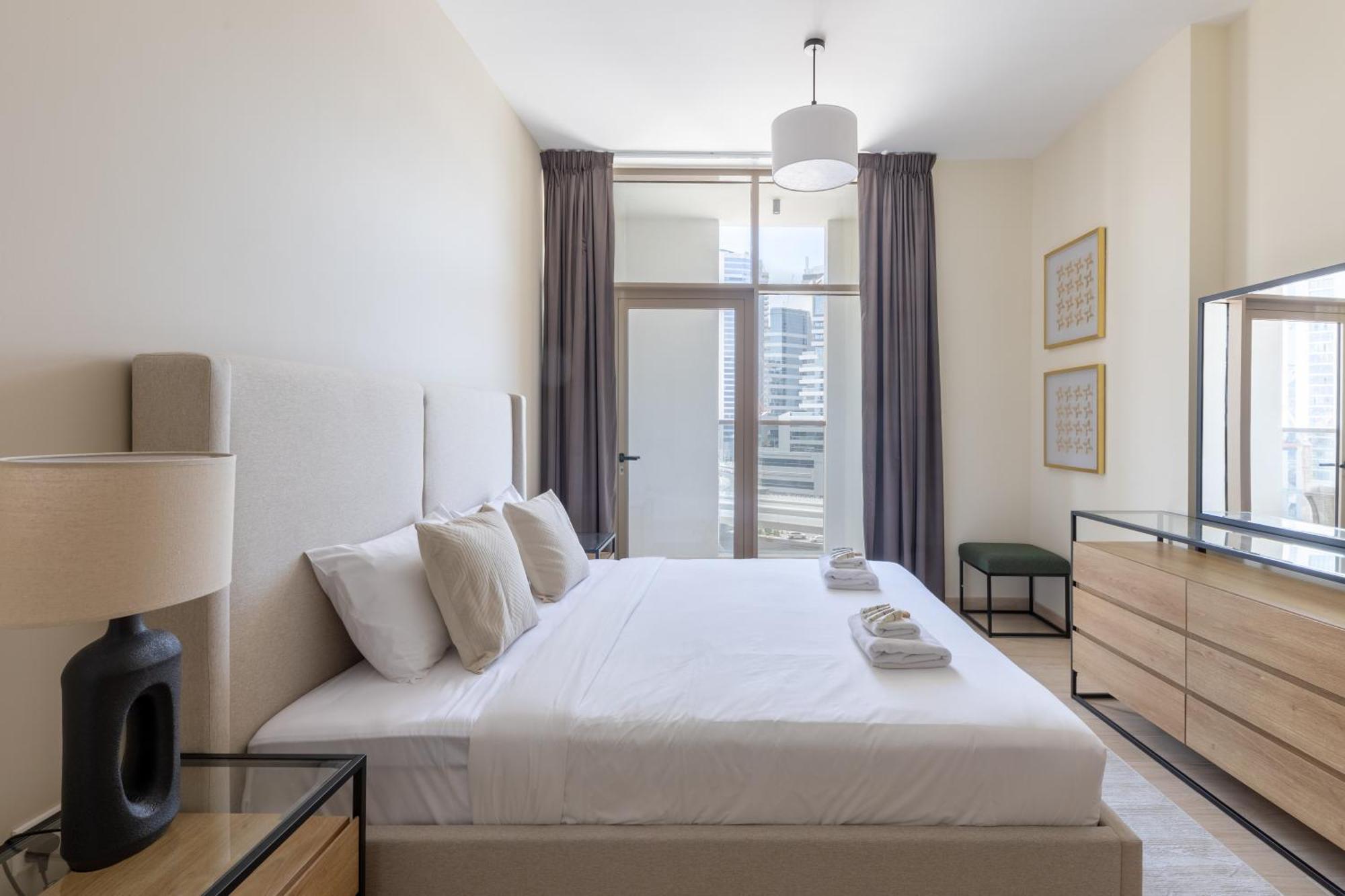 Brand New, Partial Canal View, Business Bay Apartment Dubai